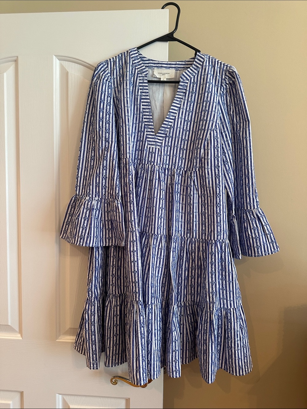 Tuckernuck Blue & White Striped Tiered V-Neck Dress size L